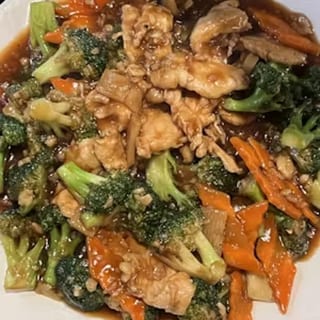 (L) Chicken with Broccoli