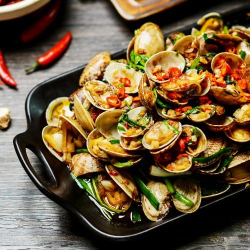 Spicy Basil Clam.