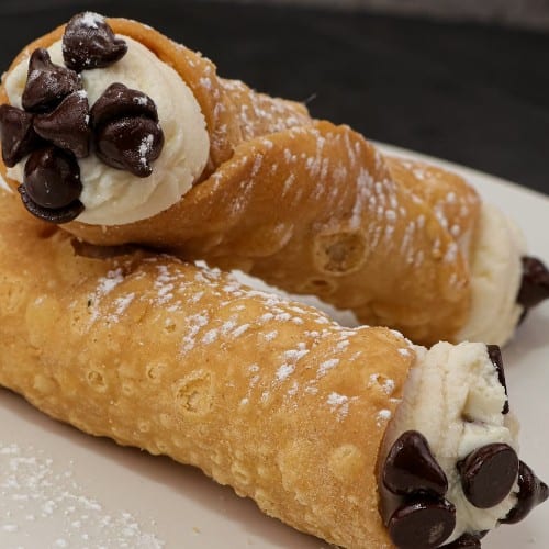 Cannoli.