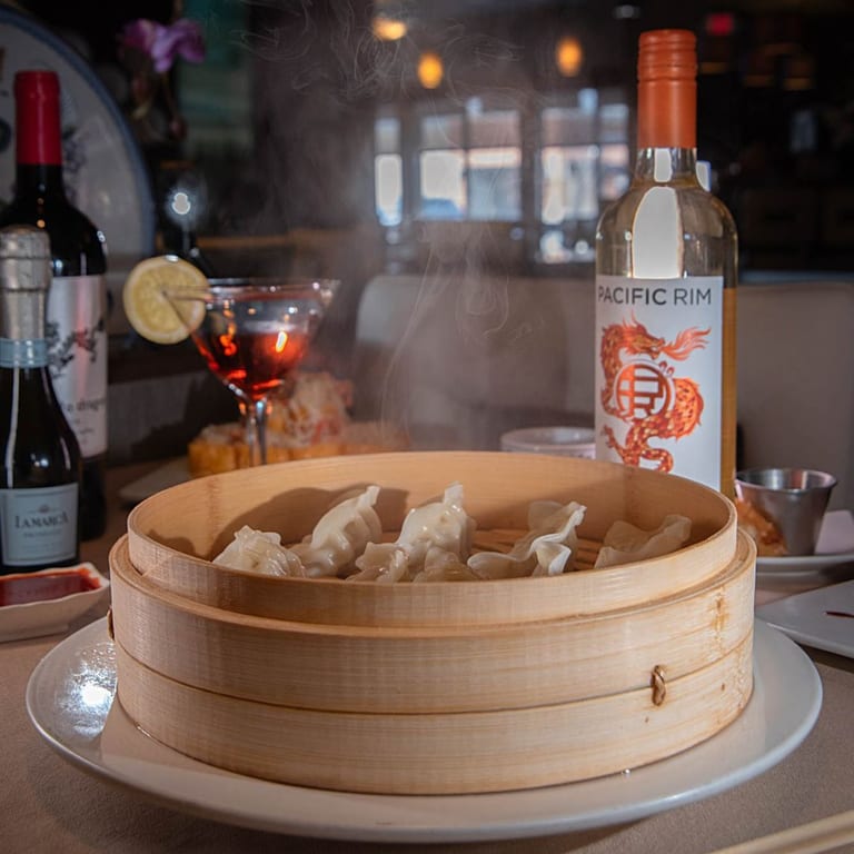 Enjoy Delicious Bites During Happy Hour!