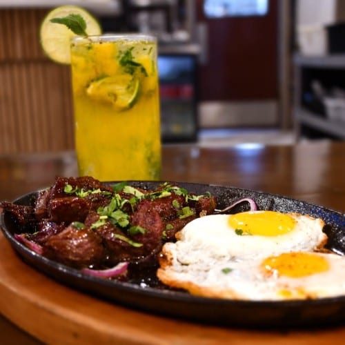 B12. Bo & Ne (Sizzling Dice Beef).