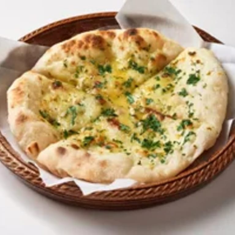 Delicious Garlic Naan: A Must-Try Indian Side
