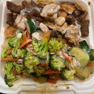 Hibachi Oishii's Steak Chicken Shrimp