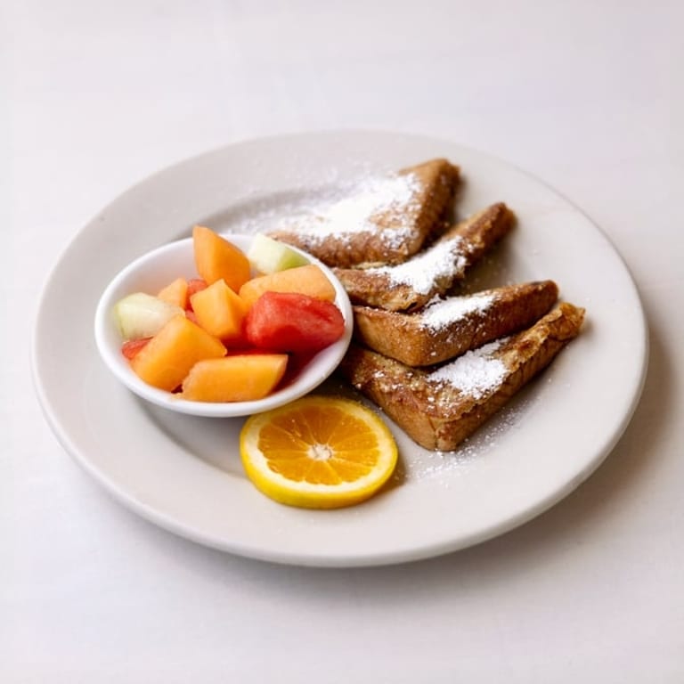 Fresh Fruit Salad: A Refreshing Brunch Option