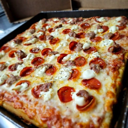 New Yorker Pizza.