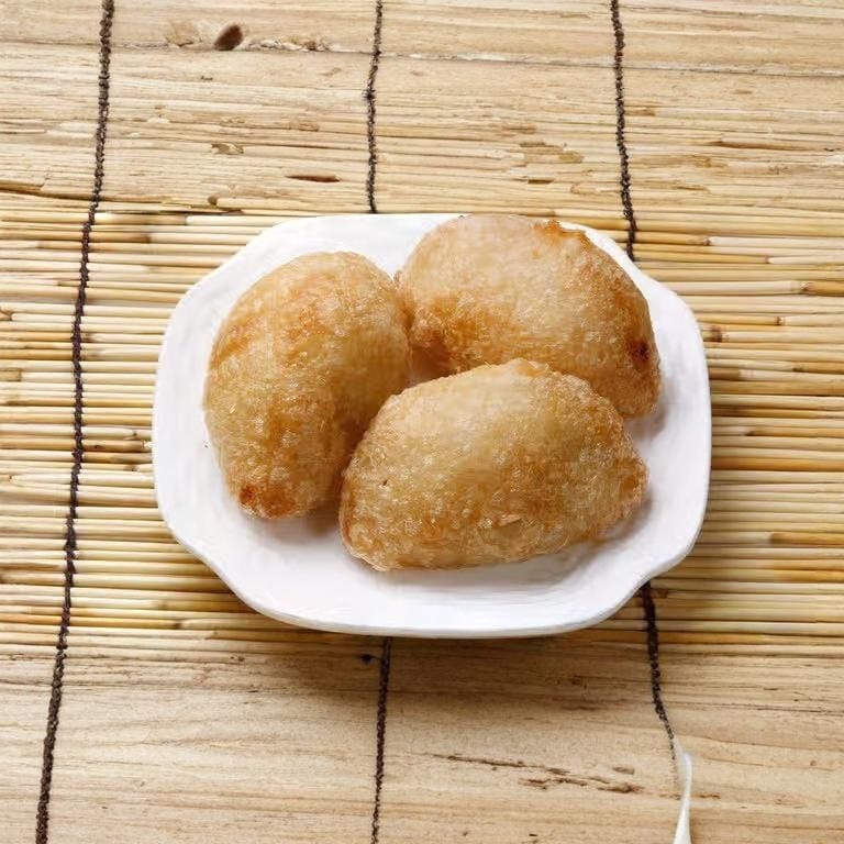 Deep Fried Pork Dumplings / 五香鹹水角.