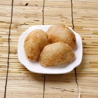 Deep Fried Pork Dumplings / 五香鹹水角