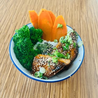 Salmon Teriyaki w/ Veggies