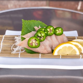 Yellopeno Sashimi
