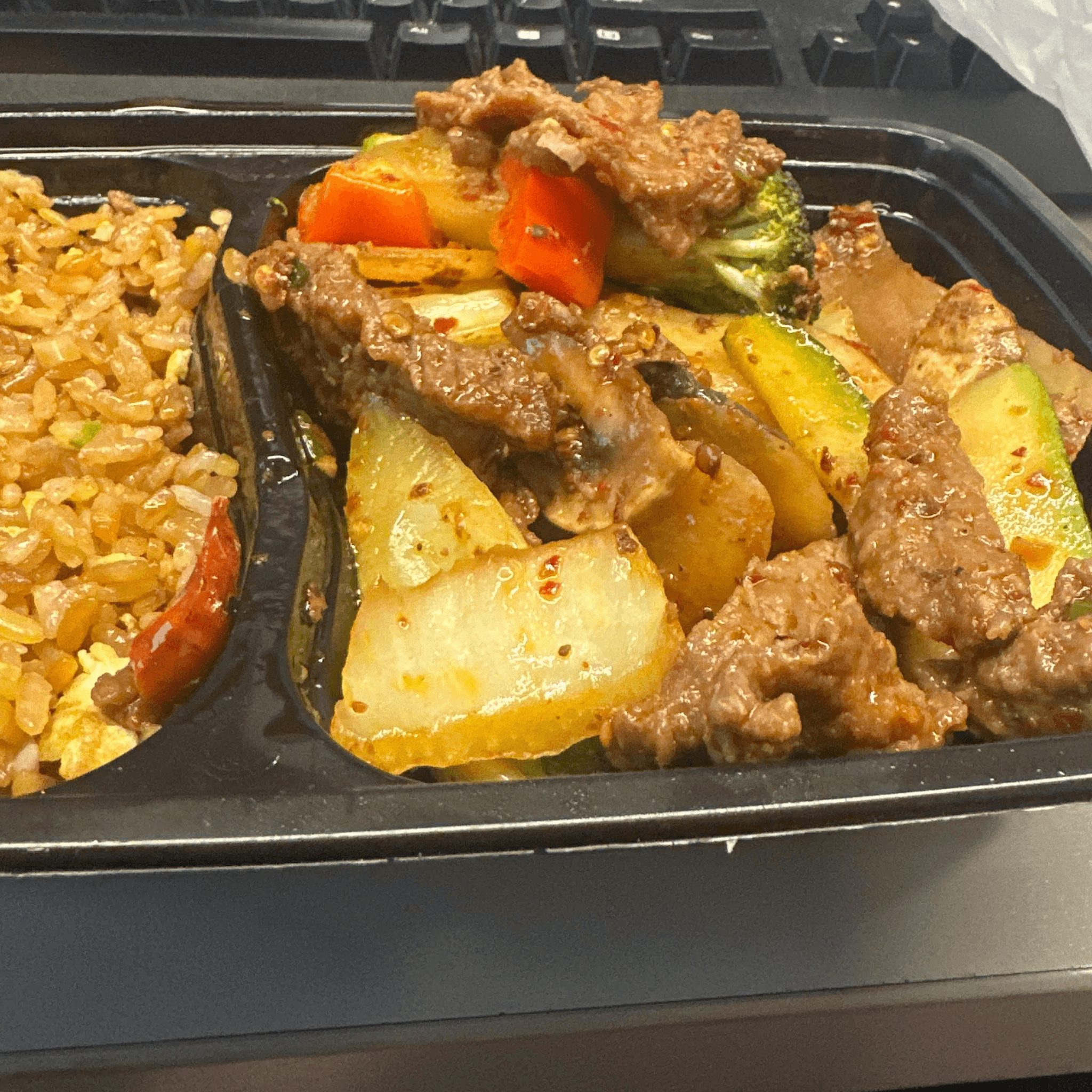 Pick Any Beef Entree Lunch Combo.