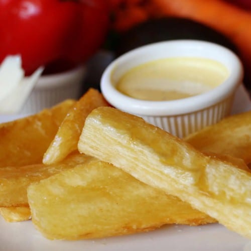 Yuca a La Huancaina.