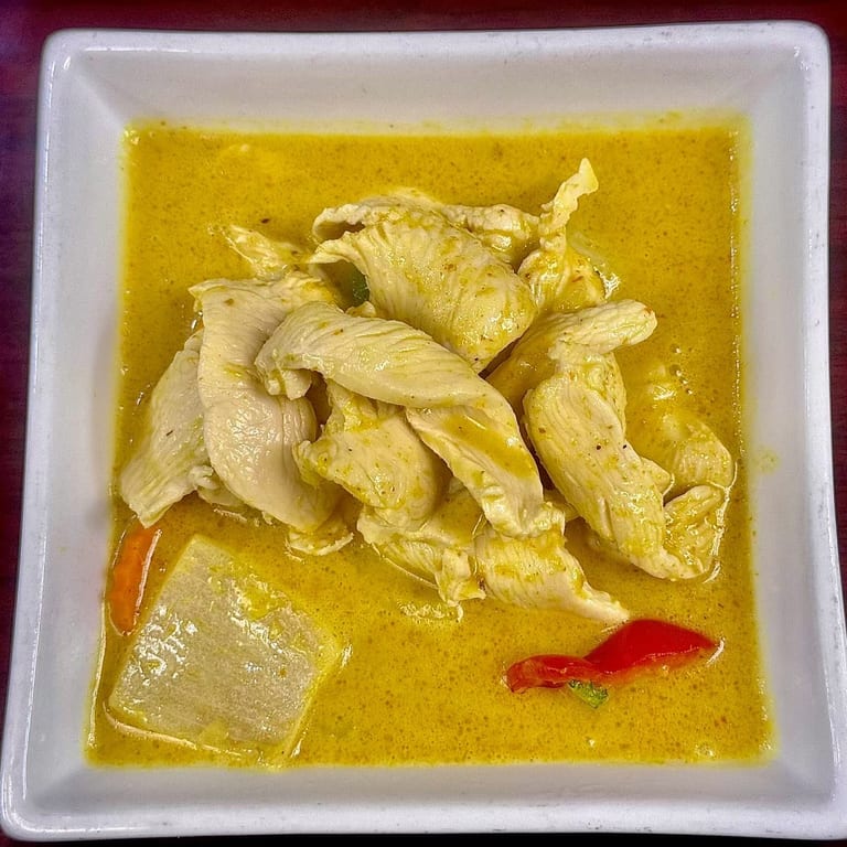 Spice Up Your Meal with Red Curry Delights