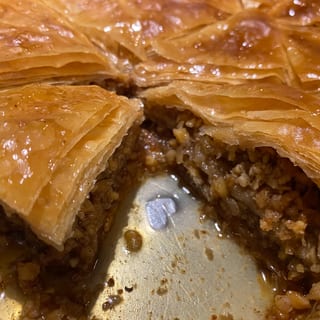 Baklava (walnut / Greek honey) phyllo