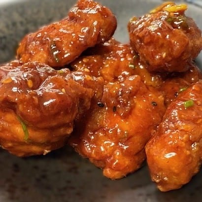 Wings Chipotle Shark Bites 6pc With Fries.