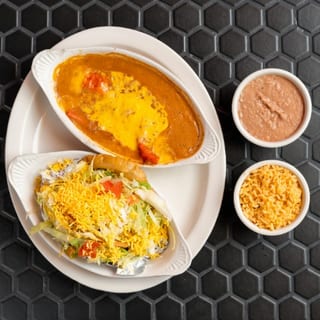 Mexico Lindo Plate (2 Cheese Enchiladas 1 Puffy, 1 Crispy)