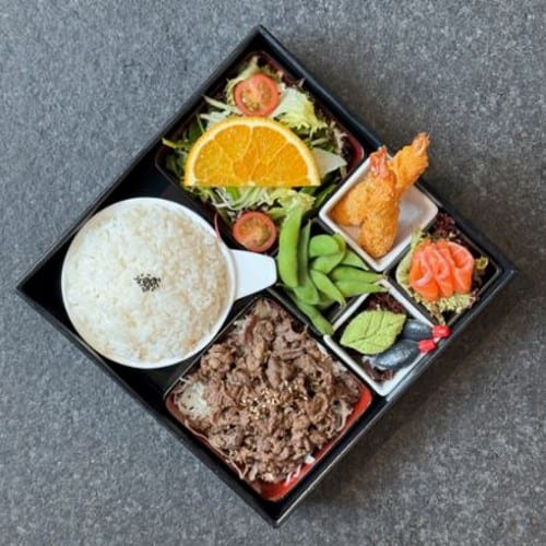 L2. Bulgogi Bento.