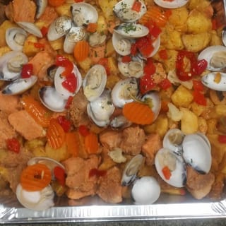 Pork w/ Littlenecks Tray