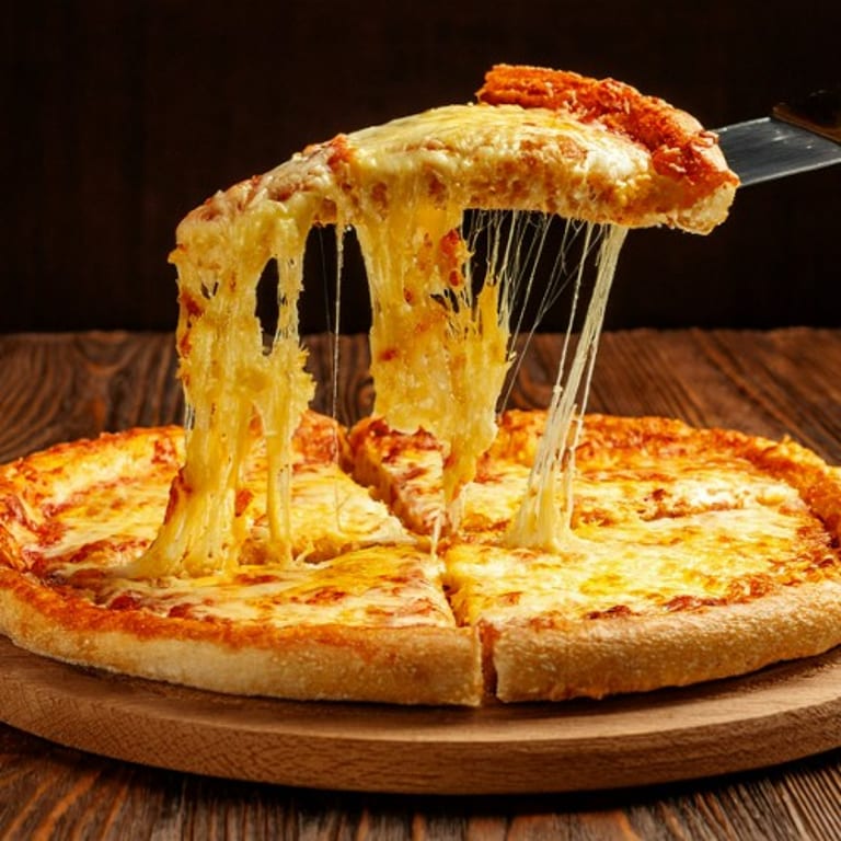 BBQ Chicken Pizza: A Tangy Twist on Pizza