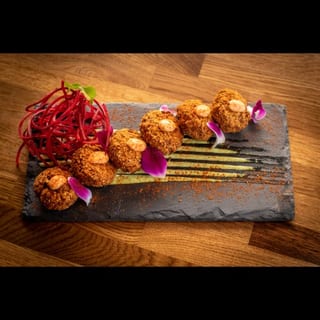 Chanajor Garam Tikki