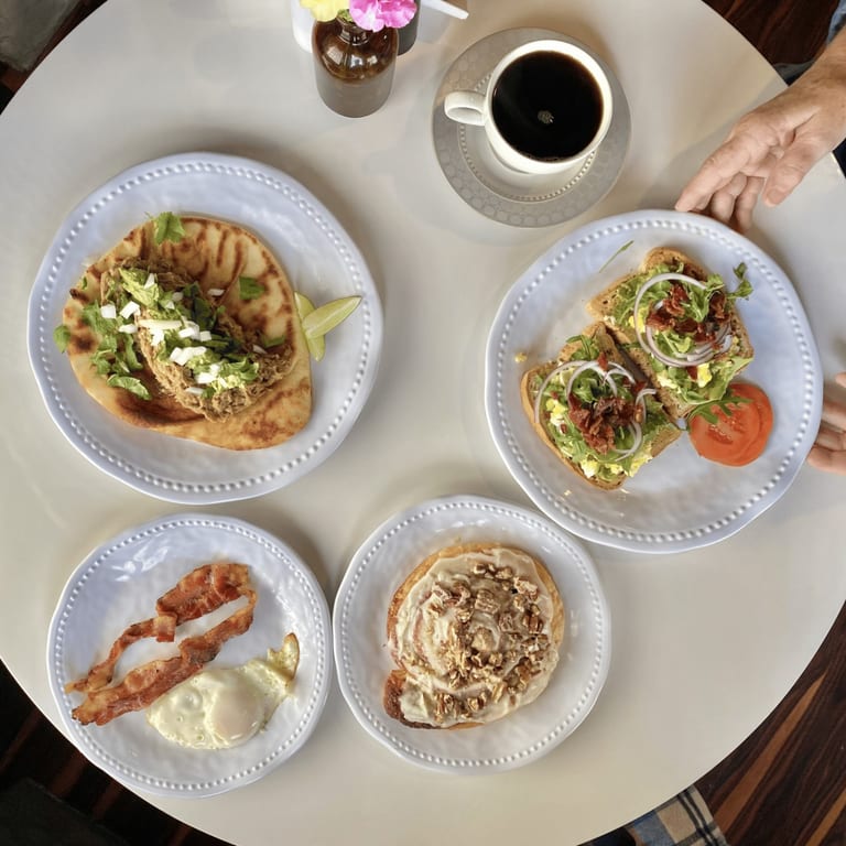 PIK-UP:  MEALTIME FLOW. PERFECTLY EXECUTED.