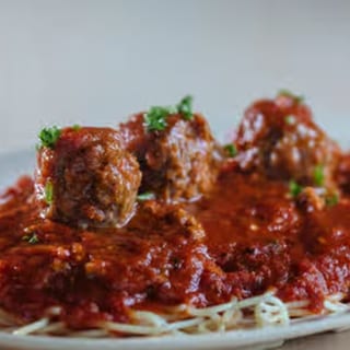 Spaghetti with Three Meatballs