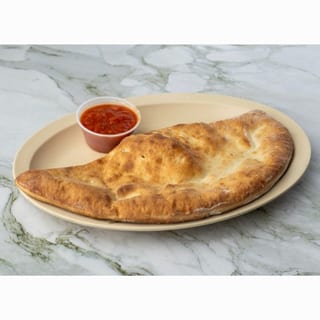 Calzone or stromboli one topping & fountain drink 32 Oz