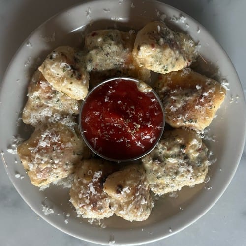 Garlicky Bread-Bites.