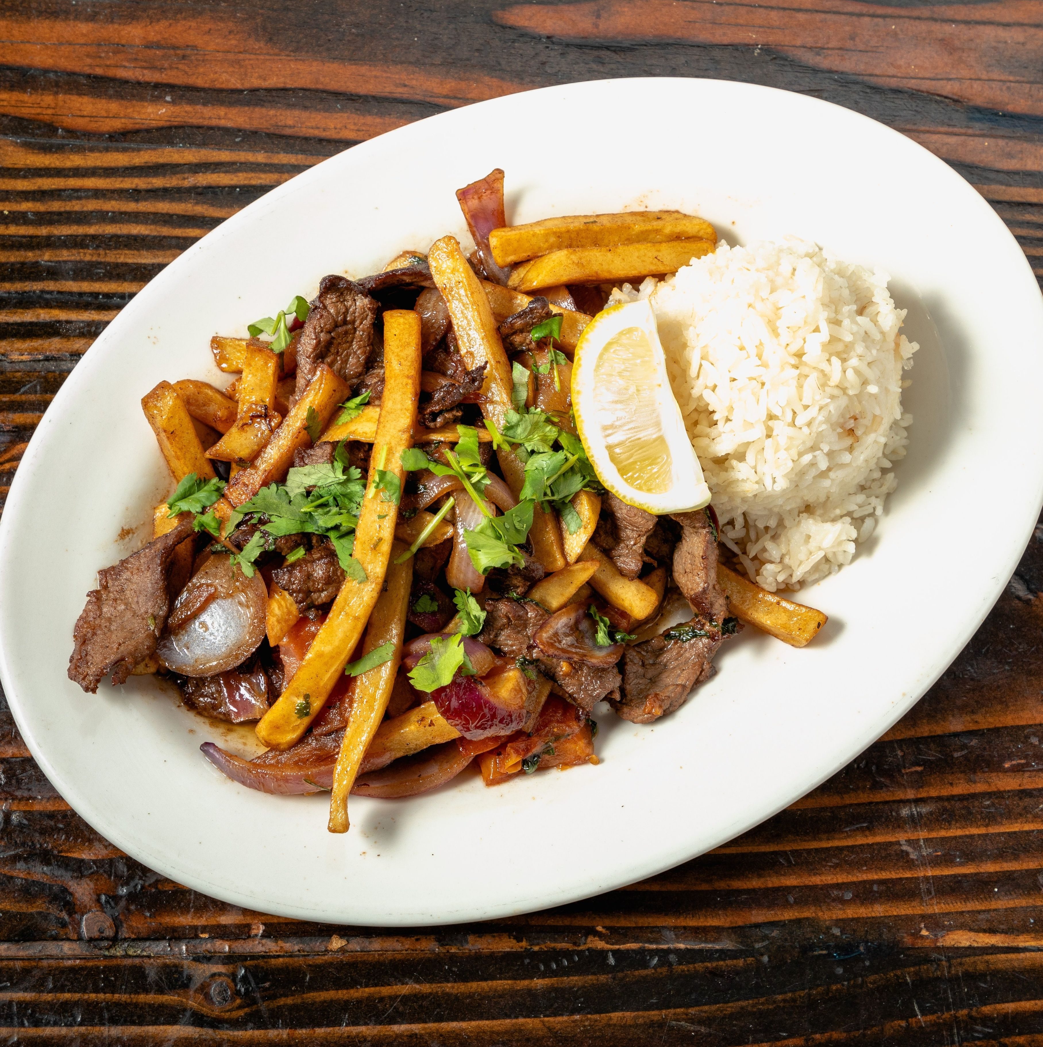 Lomo Saltado.