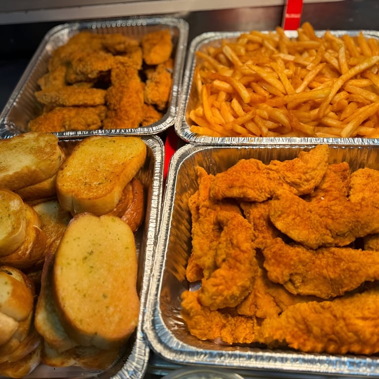 Catering Made Easy for Any Event 🎉🍽️