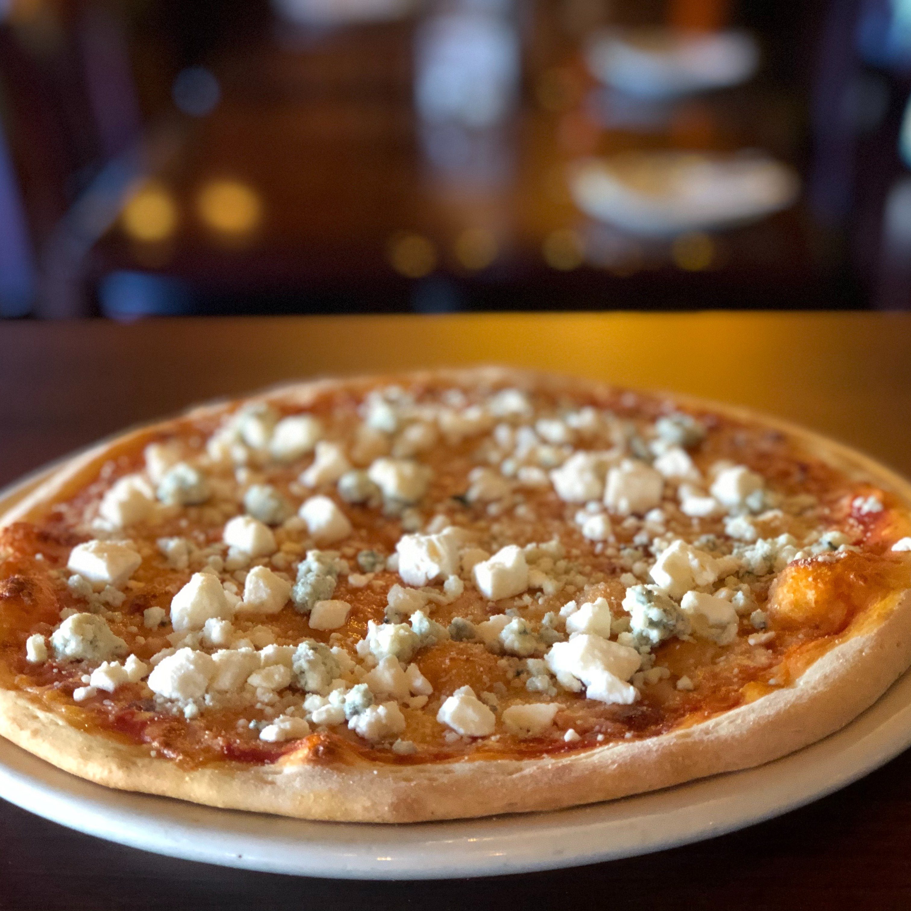 Quattro Formaggi Pizza | 18".