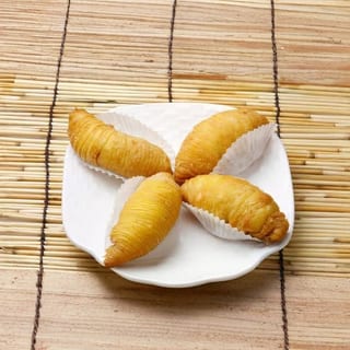 Durian Puff / 脆皮榴蓮酥