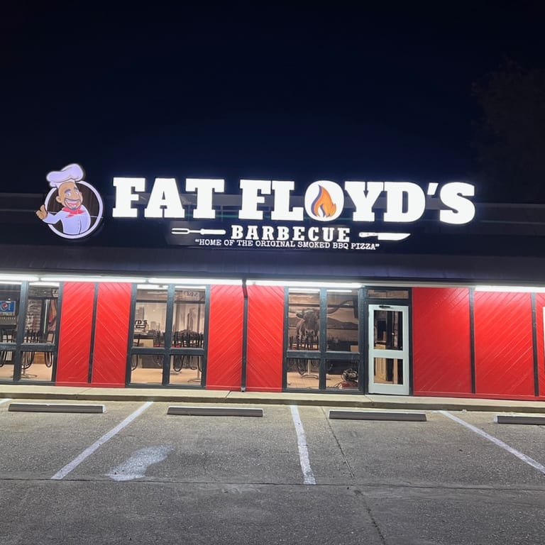 Comfort Under Soft Lights and Open Skies