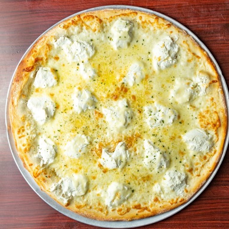 Delicious White Pizza Options