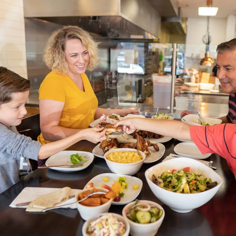 Cozy Dining, Fresh Chicken, Always Welcoming