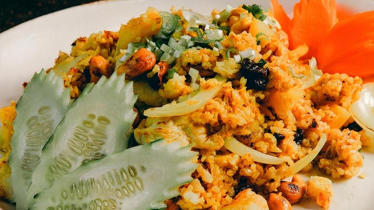 PINEAPPLE FRIED RICE.