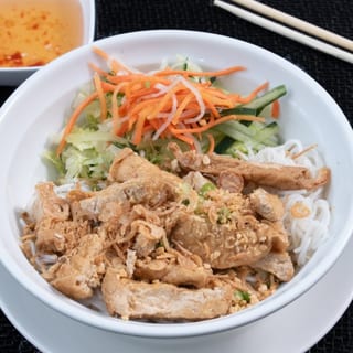 Skyline Tofu, Marinated in House Soy Sauce over Vermicelli (Vegan)