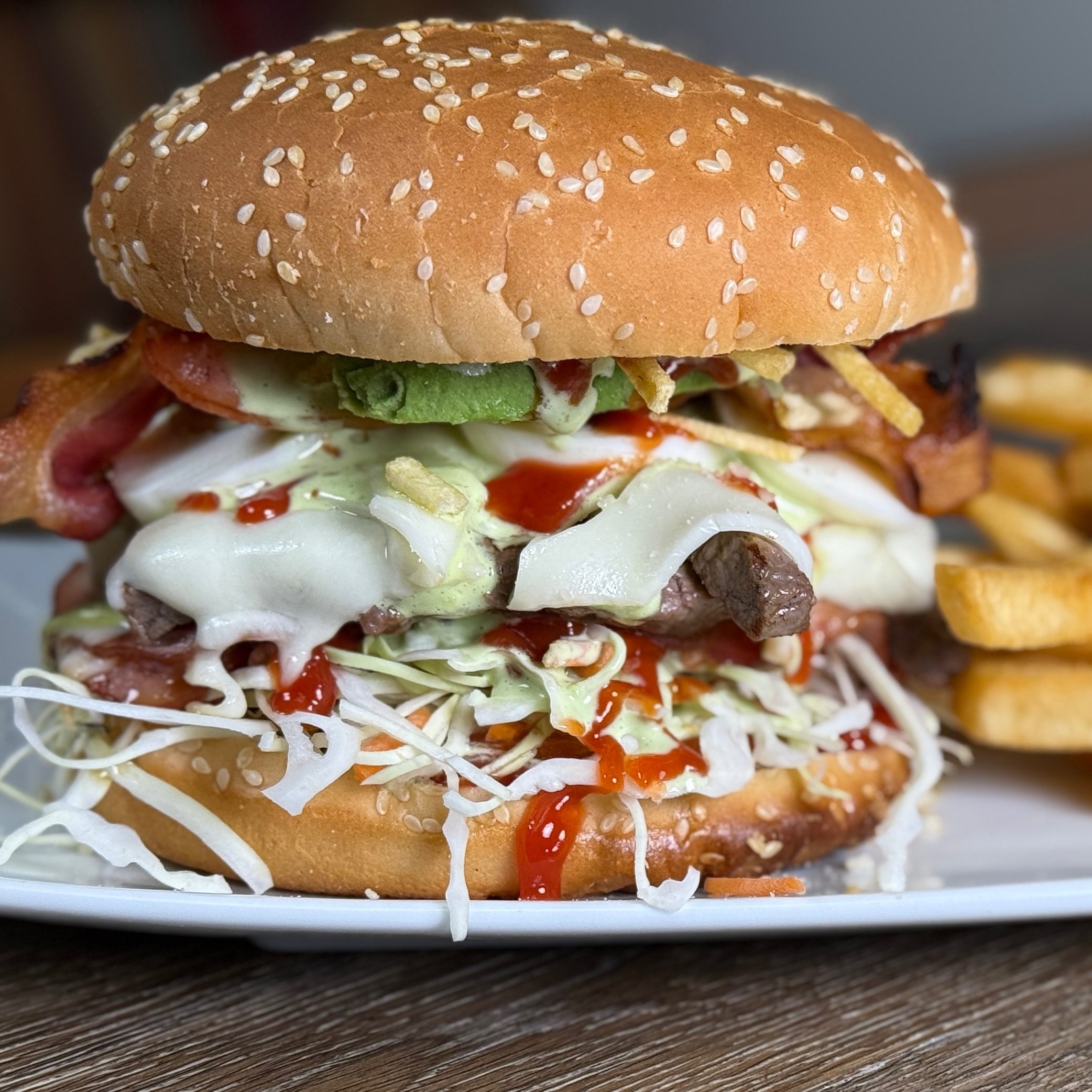 Burger - Latin Lomito Supreme.