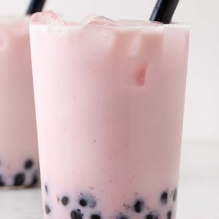 Boba Strawberry Milk Tea
