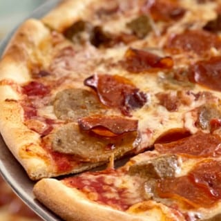 Meat Lovers Pizza 18'