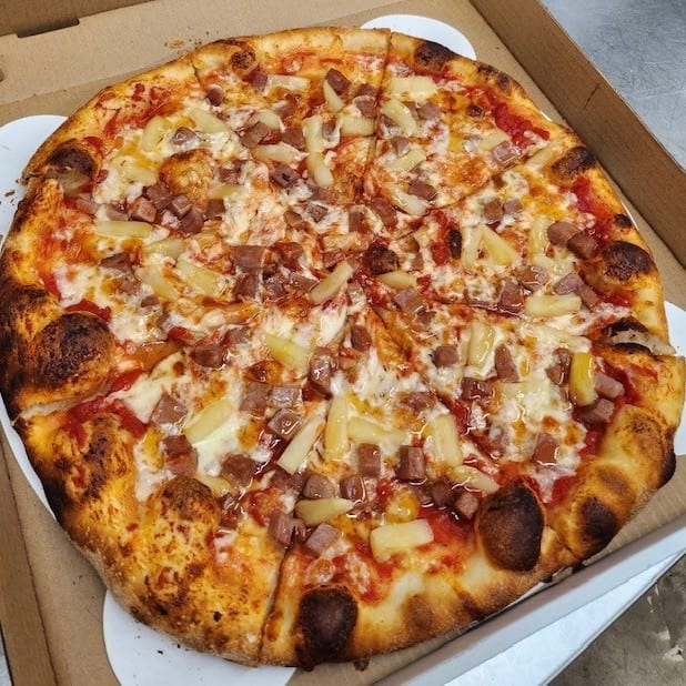 16” The Hawaiian Pizza.