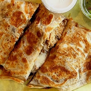 Quesadilla Con Carne / with Meat