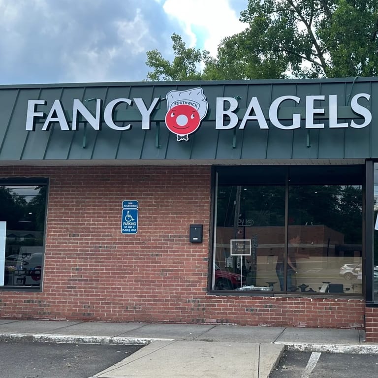 Fresh, New York-Style Bagels in Western Mass 🥯