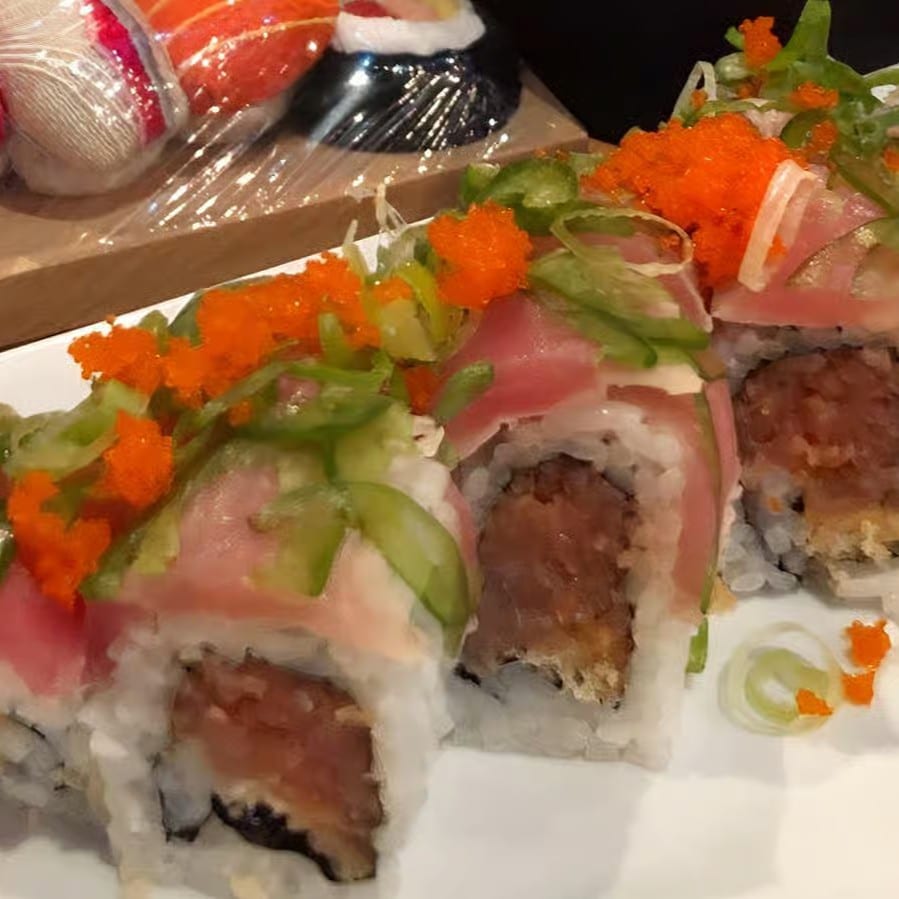 Screaming Tuna Roll.