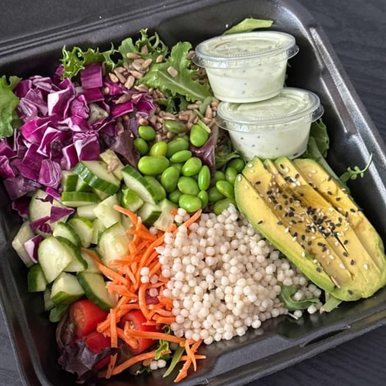 Fresh Hawaiian Poke Bowls and More