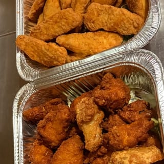 Tray of Mix of Chicken Wings and Chicken Tenders
