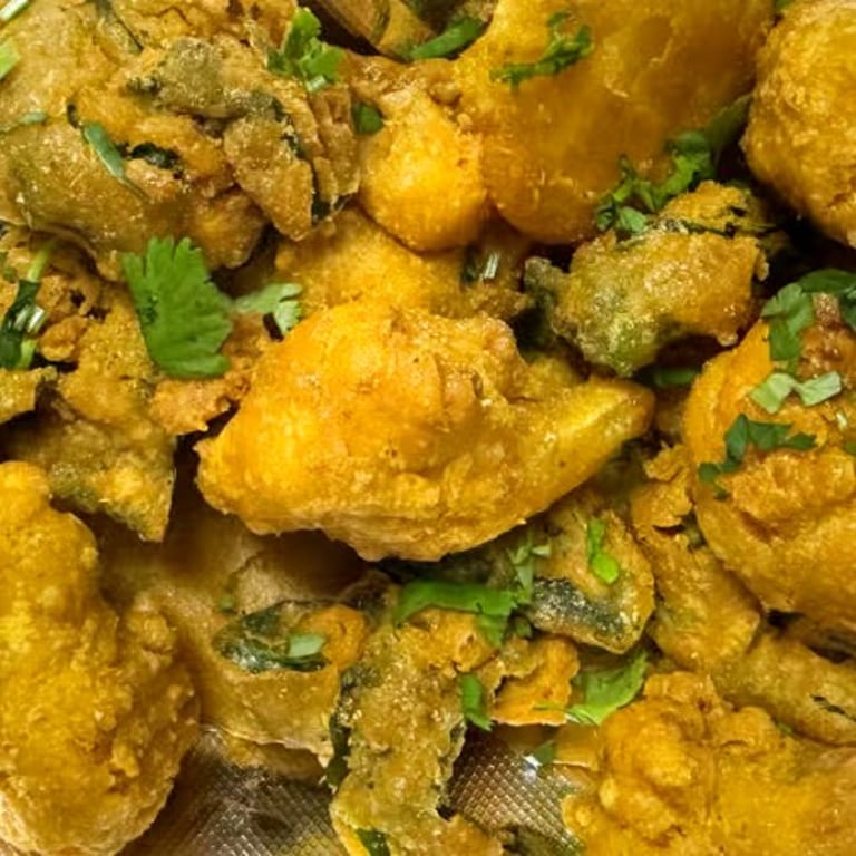 Delicious Pakora: A Flavorful Indian Street Food