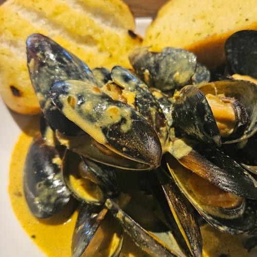 Green Curry Mussels.