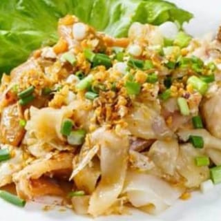 N7. Kuay Teaw Kau Kai