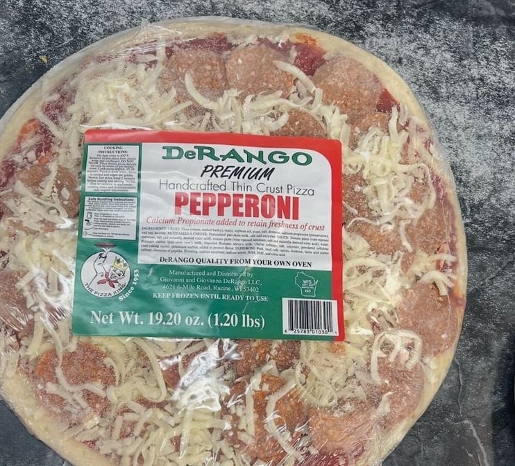 Derango’s All Famous Pizza “Pepperoni”.