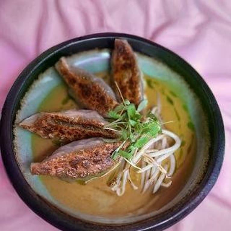 Delicious Tapas Selections: Vegan, Vegetarian, and More